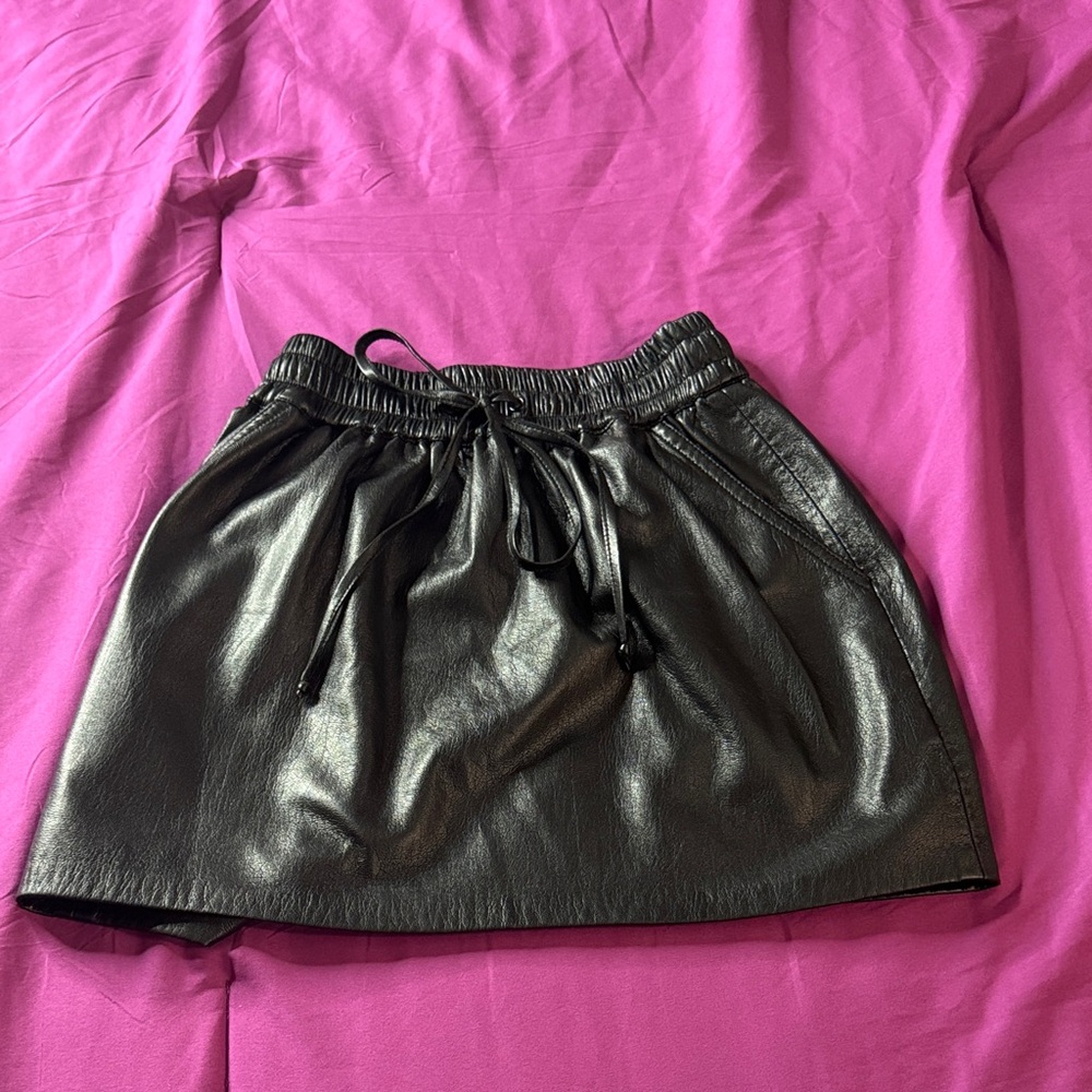 Good American Faux Leather Mini Skirt Size 0 Pockets Elastic Waist Drawstring